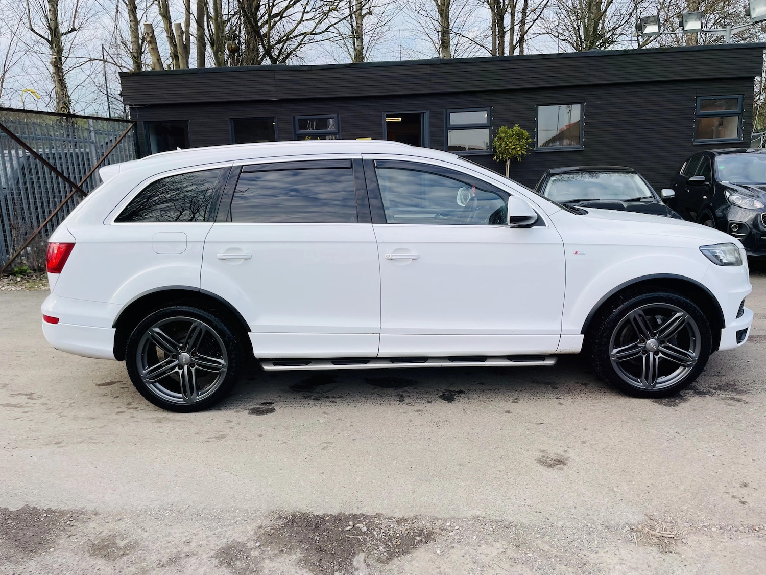 Used Audi Q7 2011 for sale - 77743497: Photo 5