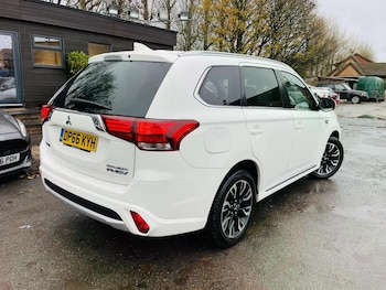 Used Mitsubishi Outlander 2017 for sale - 79418256: Photo