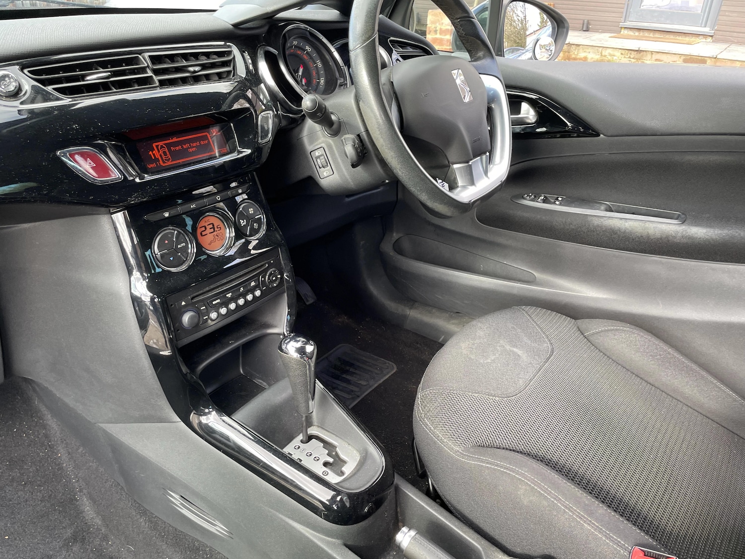 Used Citroen DS3 2014 for sale - 77838412: Photo 12