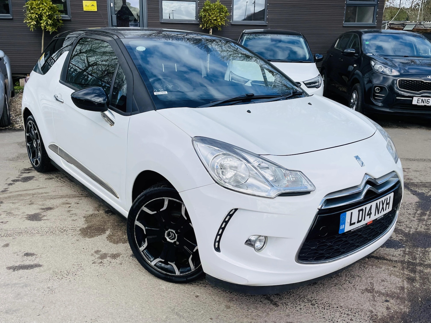 Used Citroen DS3 2014 for sale - 77838412: Photo 3