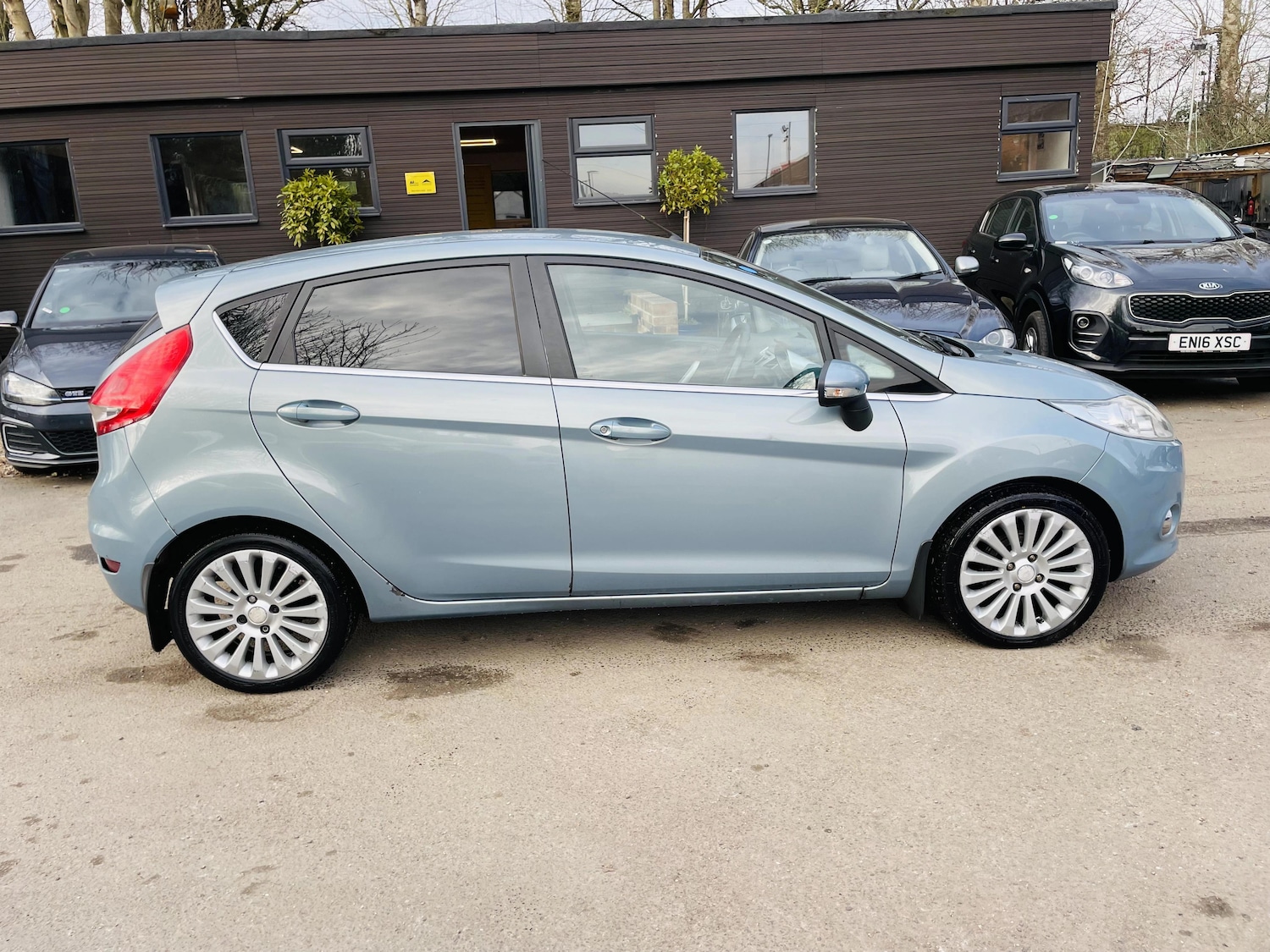 Used Ford Fiesta 2009 for sale - 77743496: Photo 4