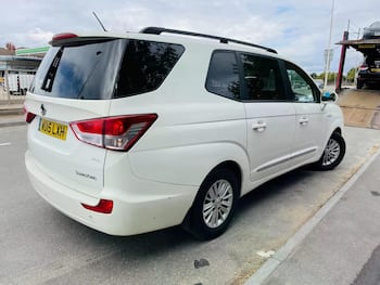 Used Ssangyong Turismo 2015 for sale - 79676370: Photo