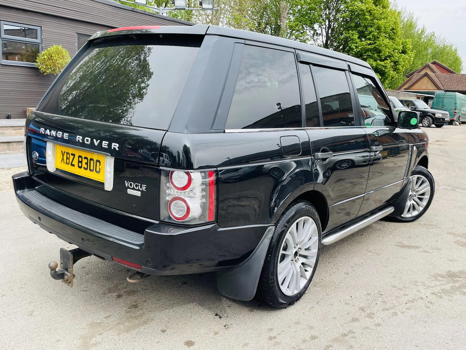 Used Land Rover Range Rover 2011 for sale - 78185822: Photo 2