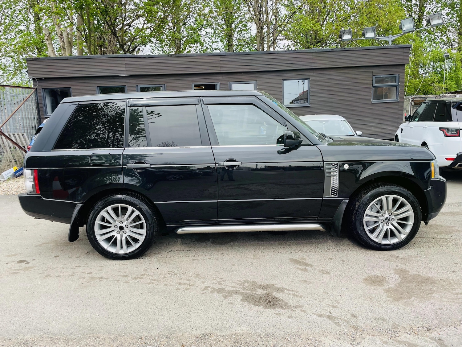 Used Land Rover Range Rover 2011 for sale - 78185822: Photo 3