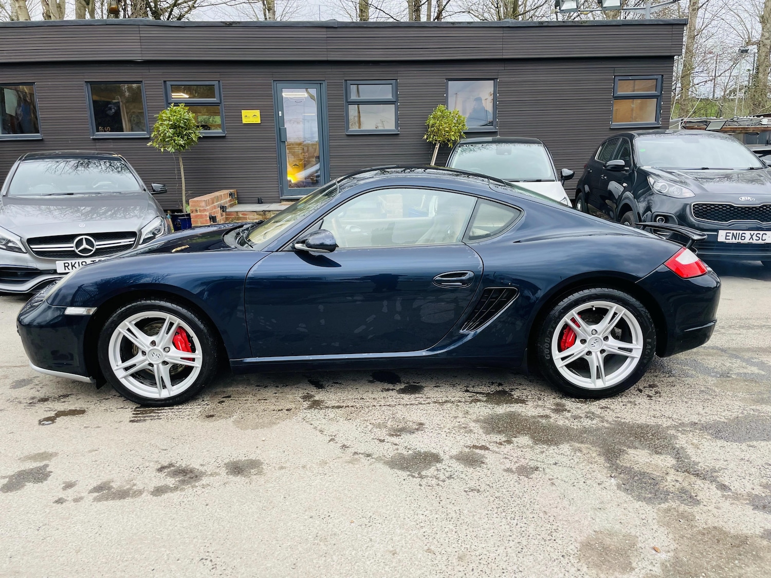 Used Porsche Cayman 2006 for sale - 77908391: Photo 5