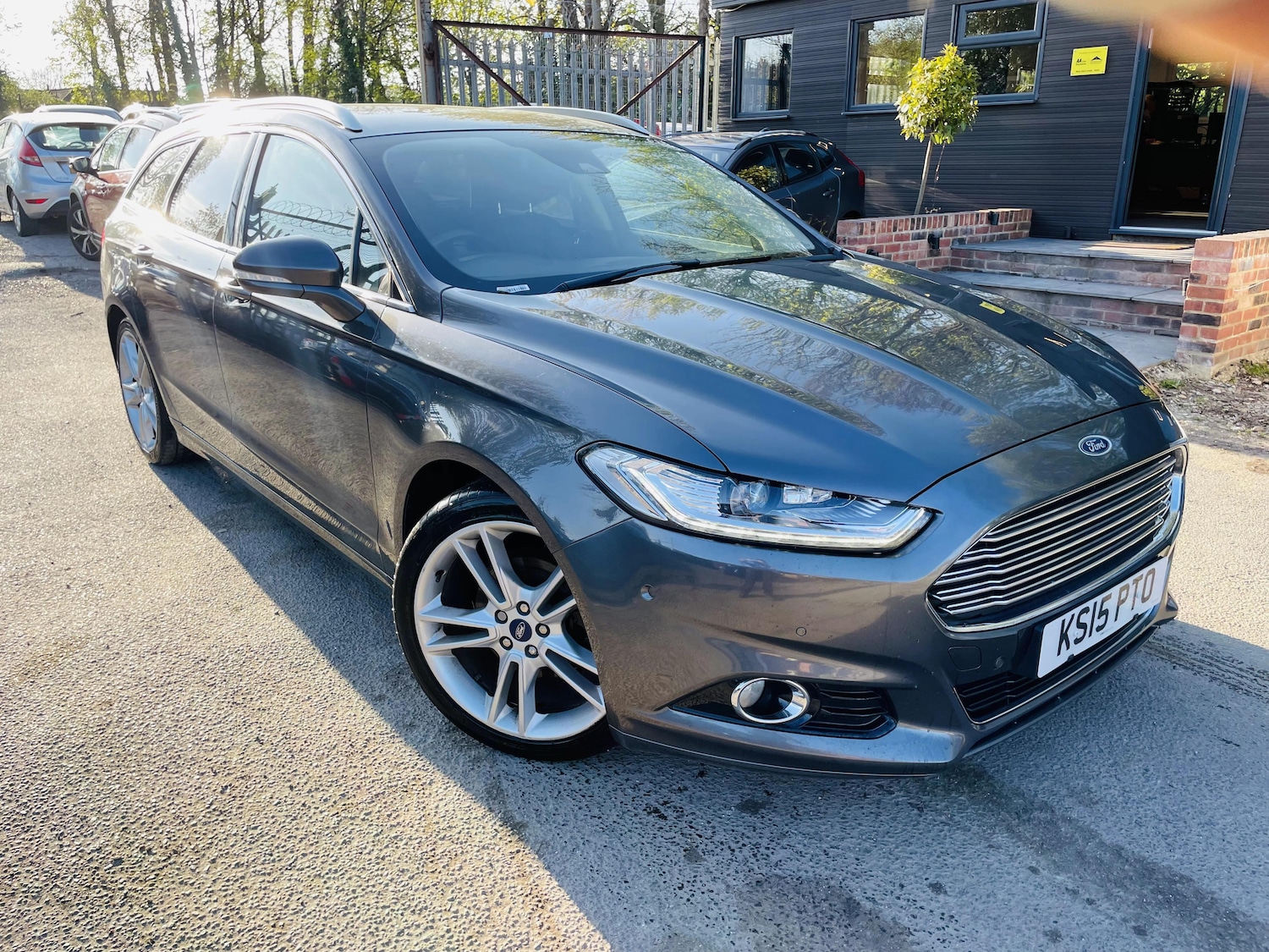 Used Ford Mondeo 2015 for sale - 78125360: Photo 17