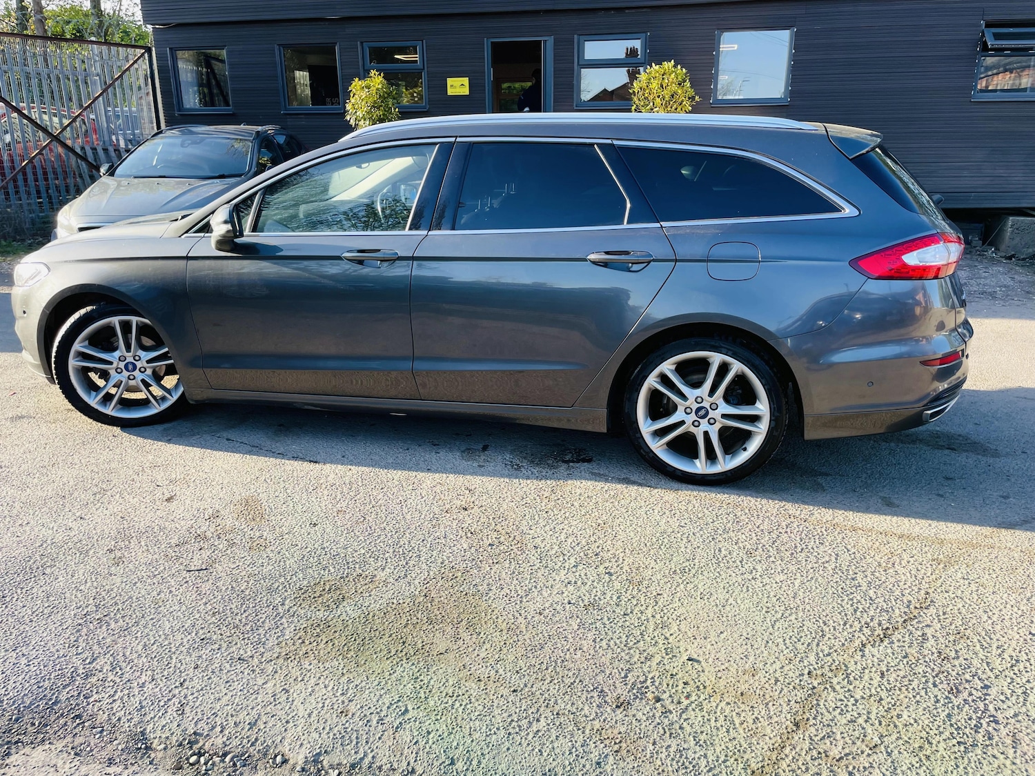 Used Ford Mondeo 2015 for sale - 78125360: Photo 9