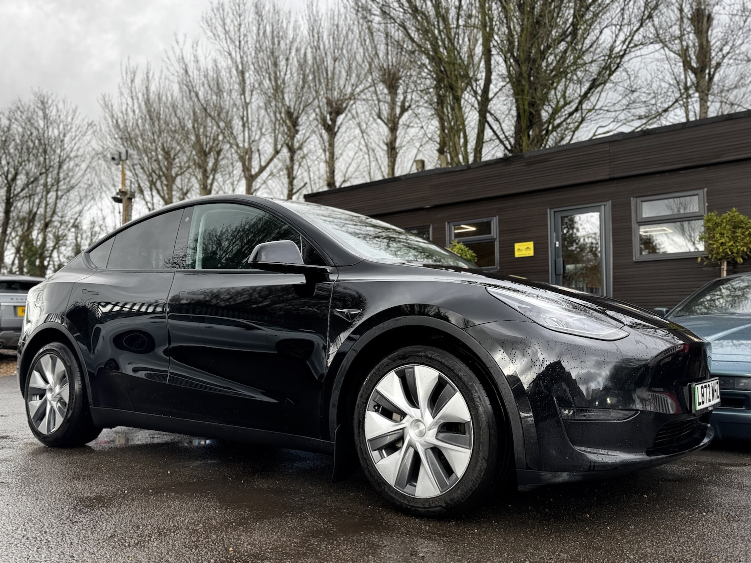 Used Tesla Model Y 2022 for sale - 77638965: Photo 2