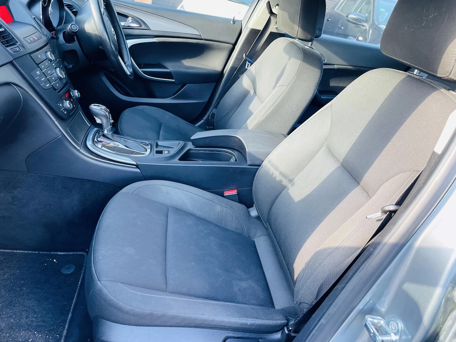 Used Vauxhall Insignia 2010 for sale - 77891518: Photo 7