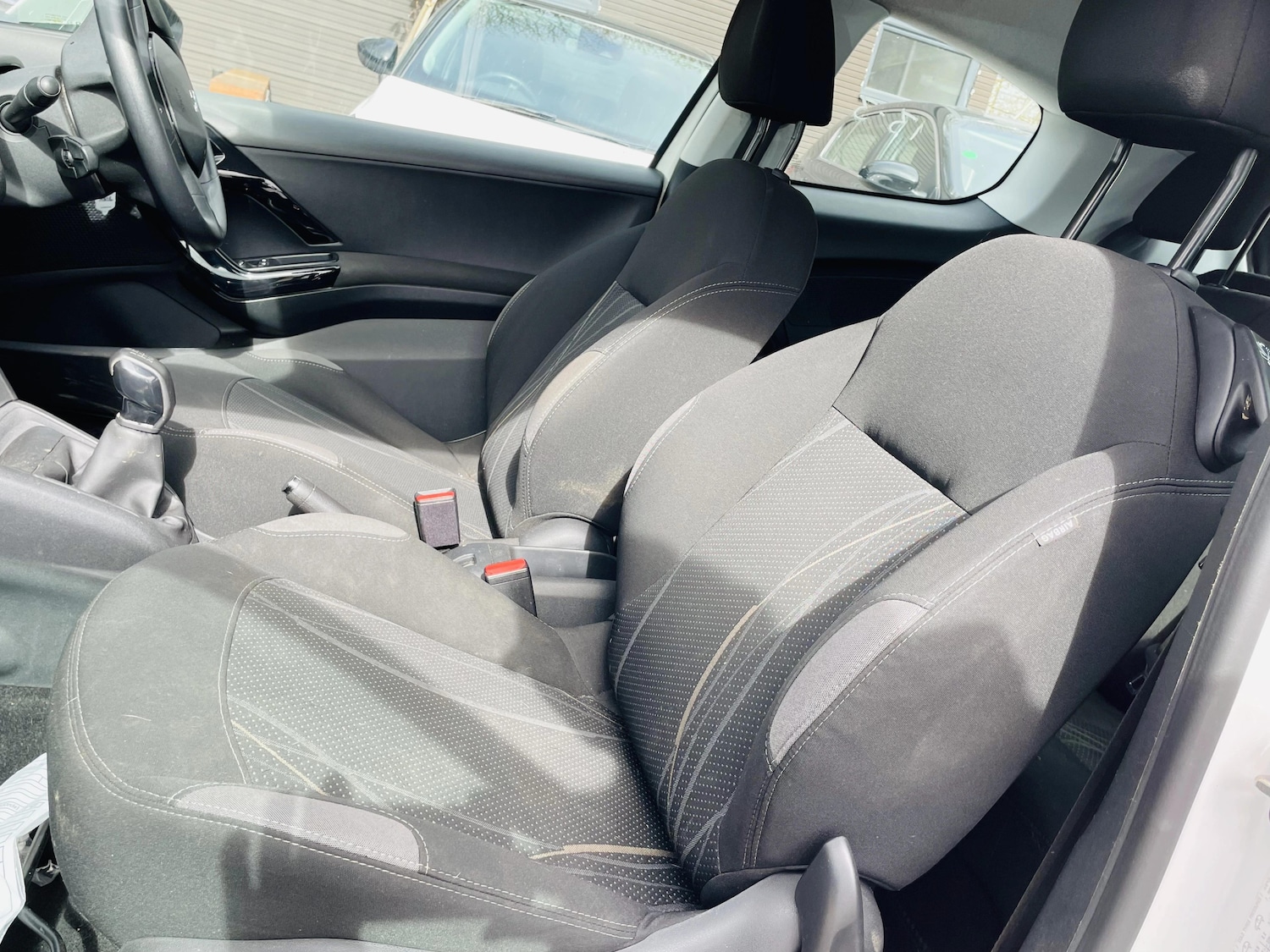 Used Peugeot 208 2013 for sale - 77908390: Photo 10