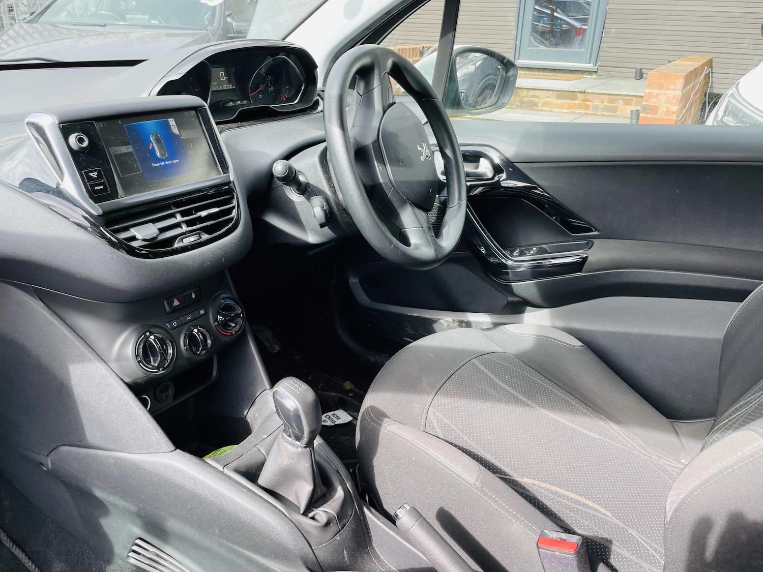 Used Peugeot 208 2013 for sale - 77908390: Photo 13