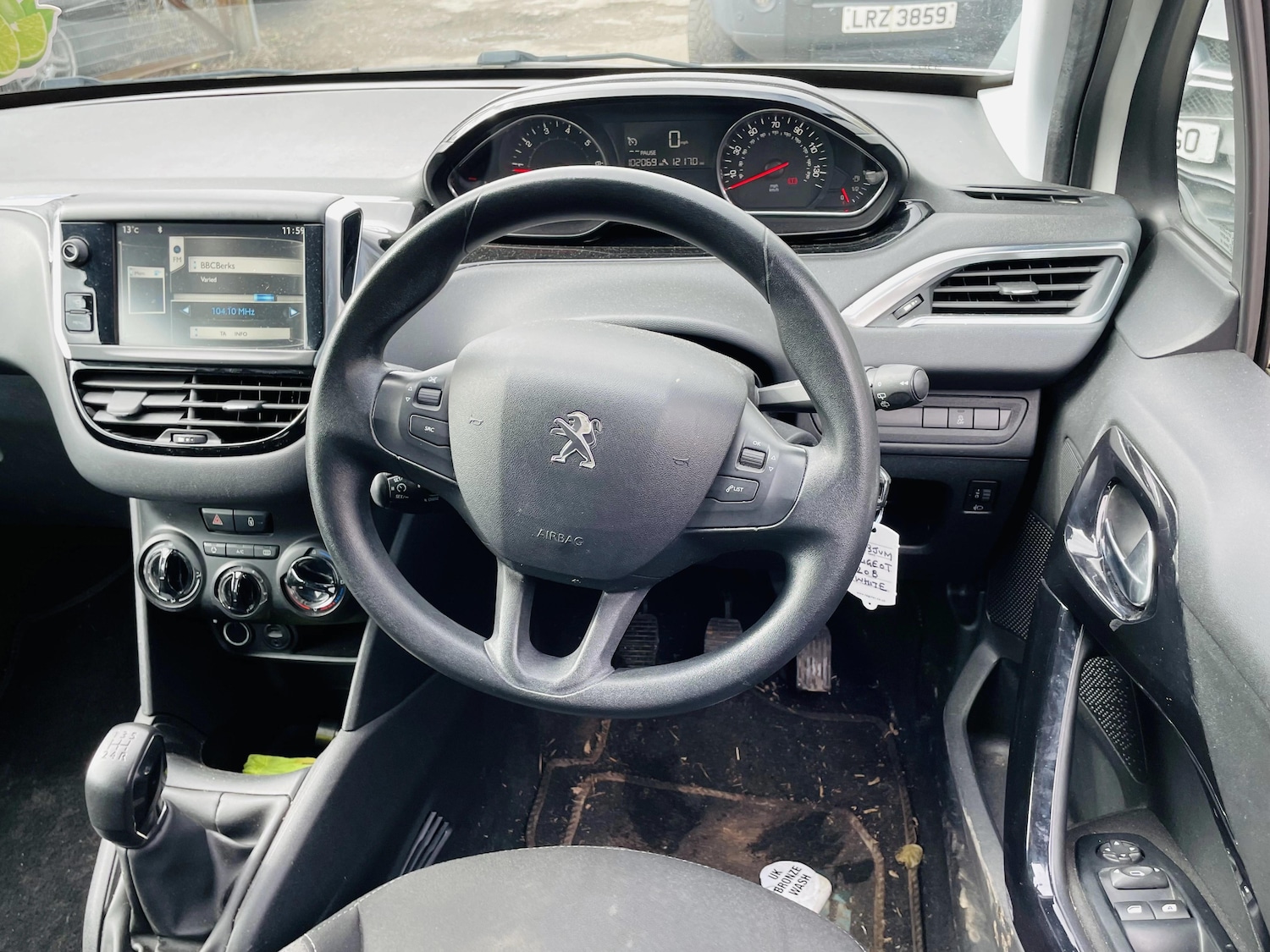 Used Peugeot 208 2013 for sale - 77908390: Photo 14