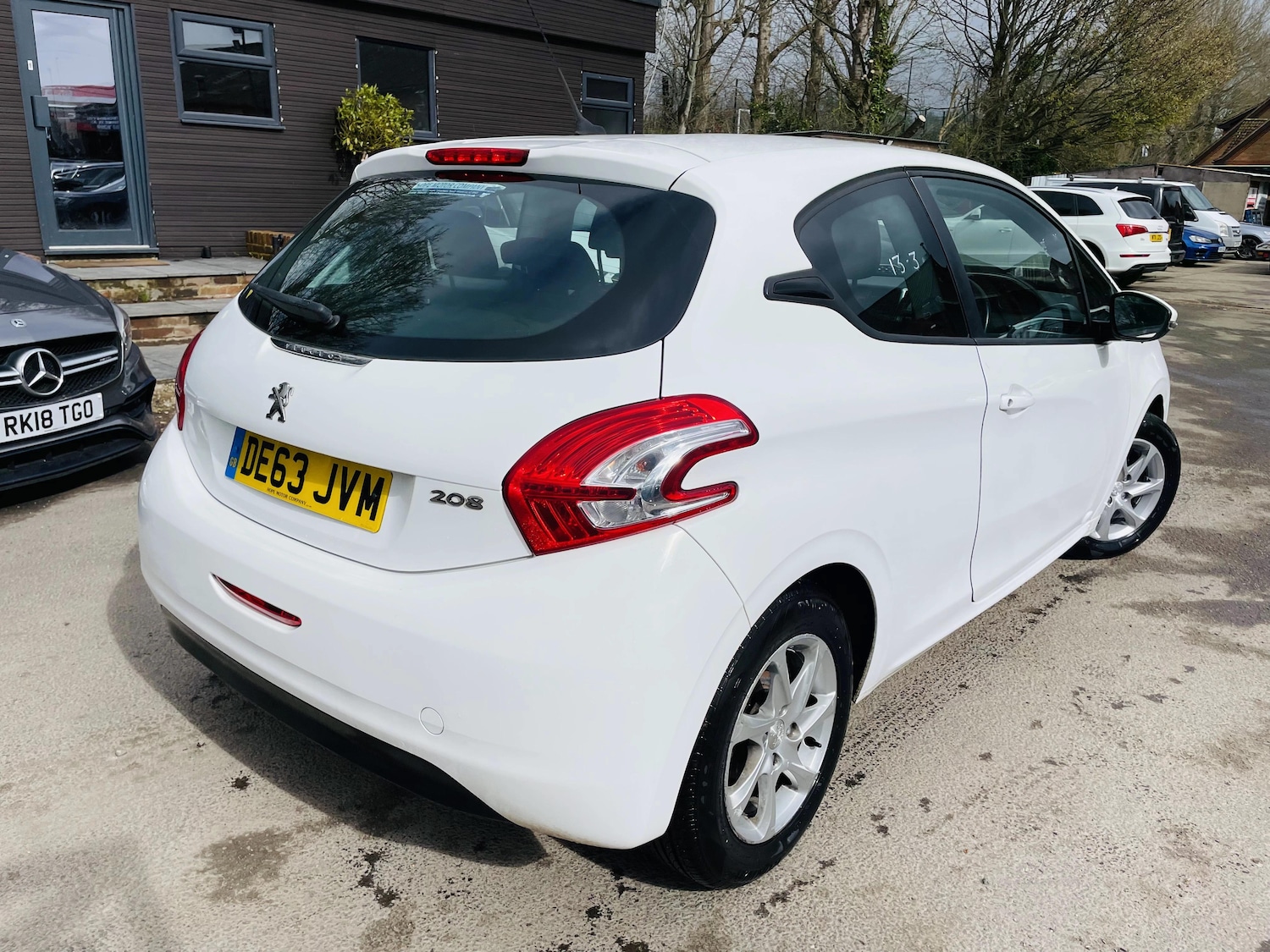 Used Peugeot 208 2013 for sale - 77908390: Photo 4