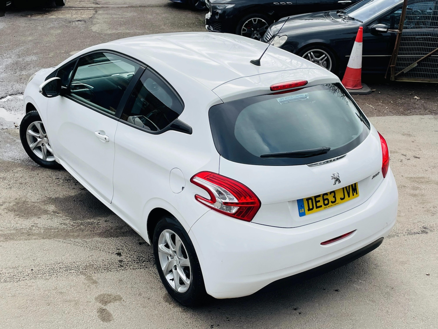 Used Peugeot 208 2013 for sale - 77908390: Photo 7