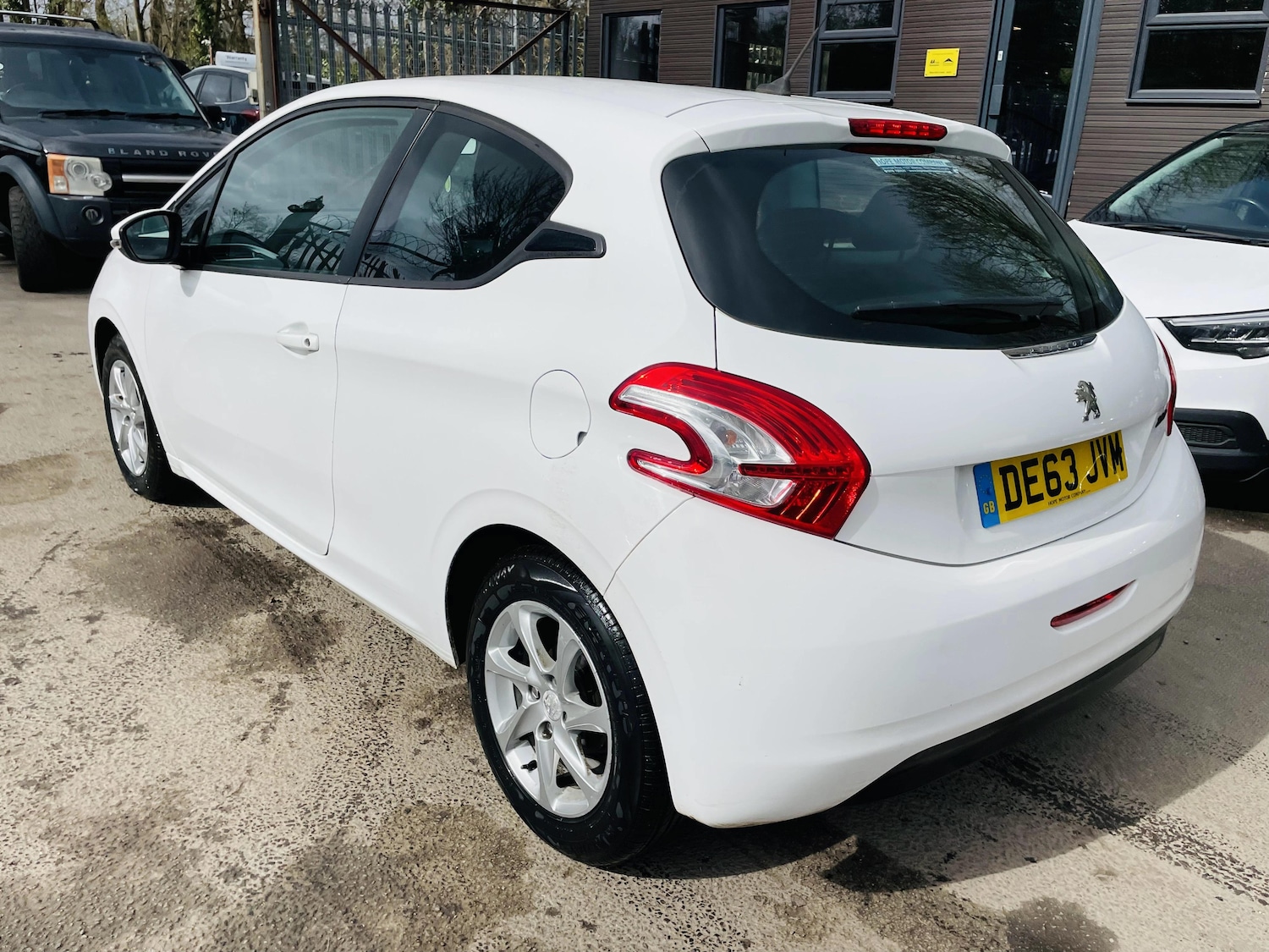 Used Peugeot 208 2013 for sale - 77908390: Photo 8