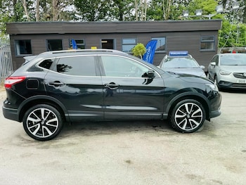 Used Nissan Qashqai 2015 for sale - 78947612: Photo