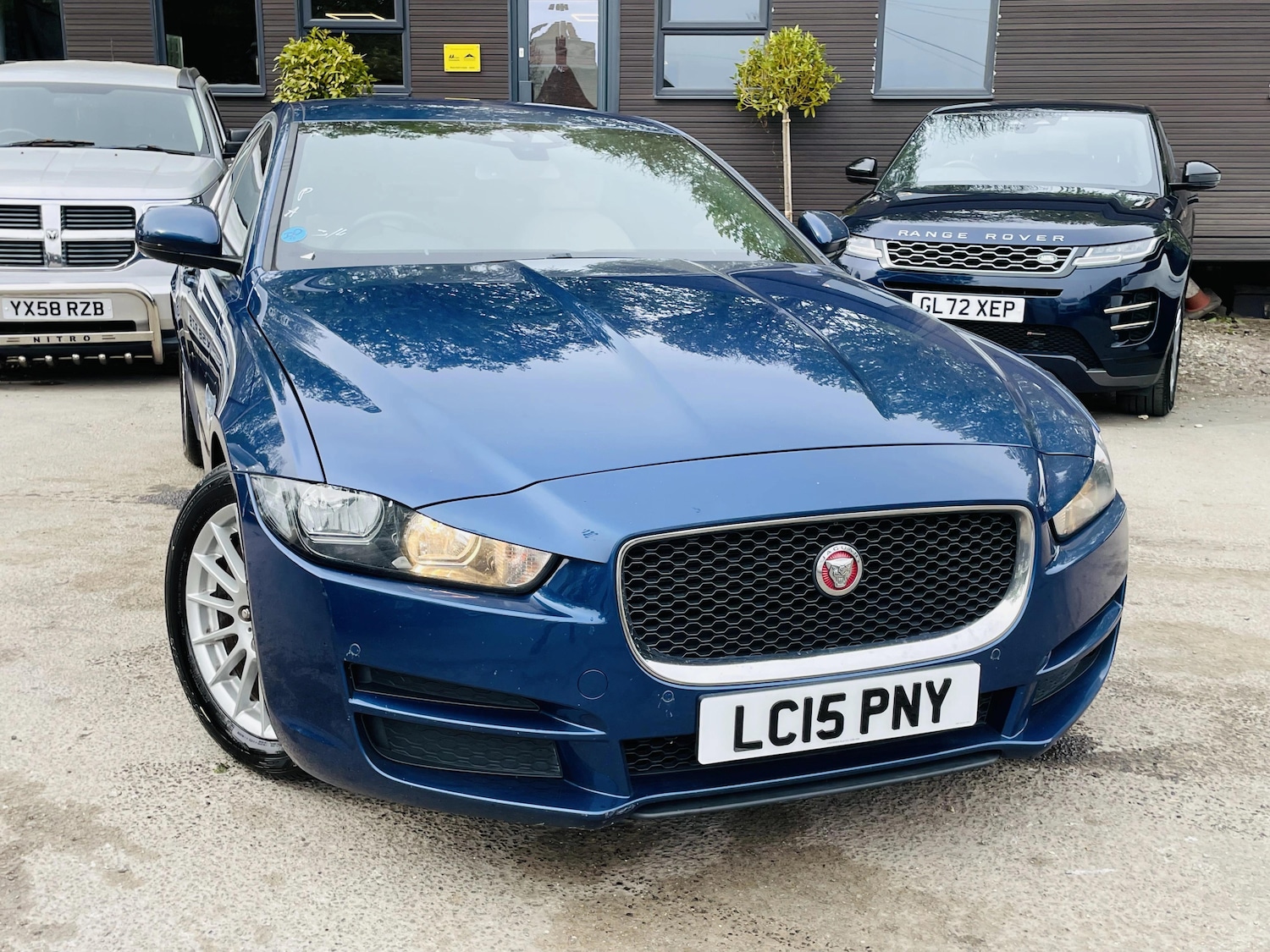 Used Jaguar XE 2015 for sale - 78205540: Photo 1