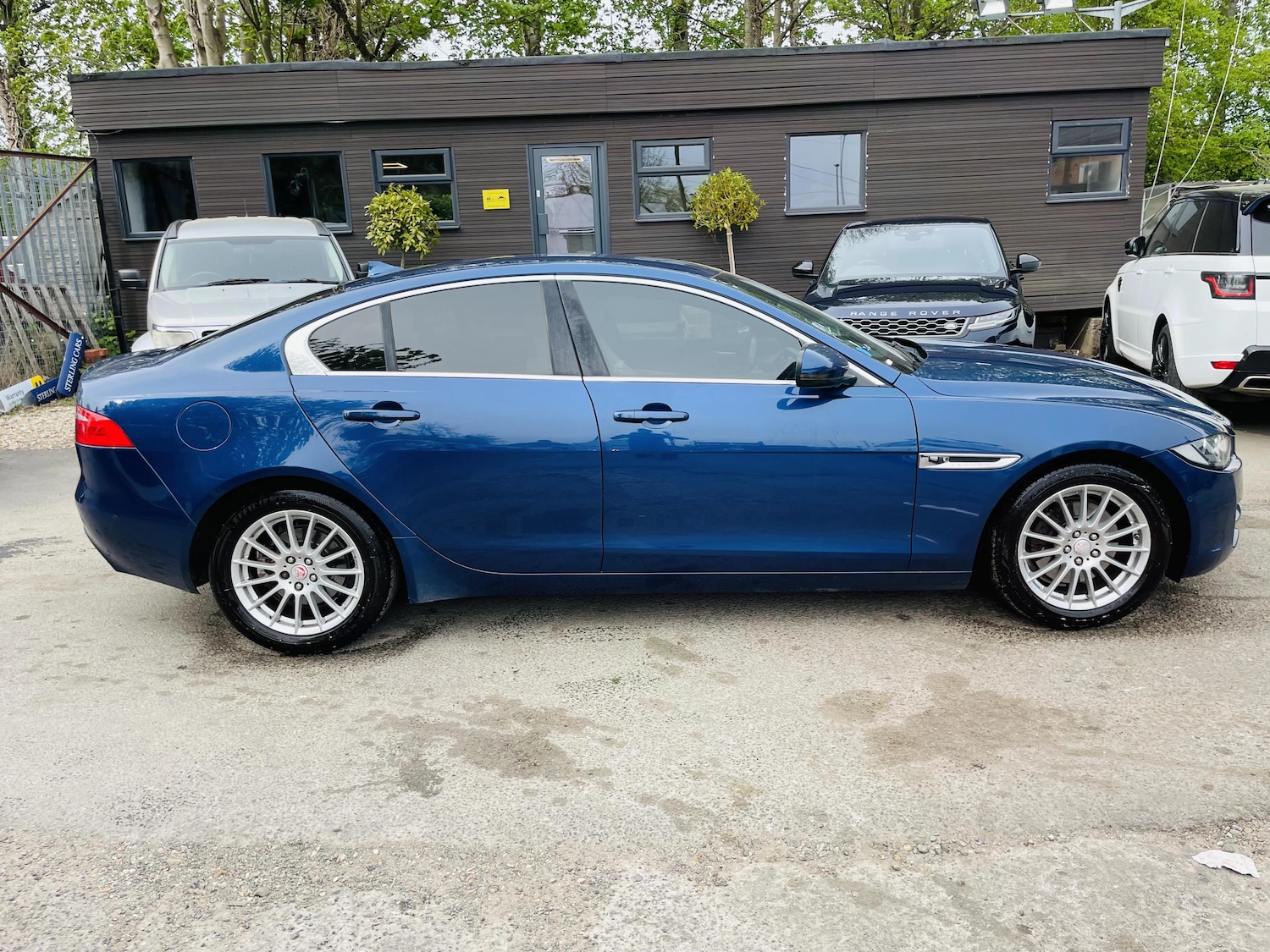 Used Jaguar XE 2015 for sale - 78205540: Photo 3