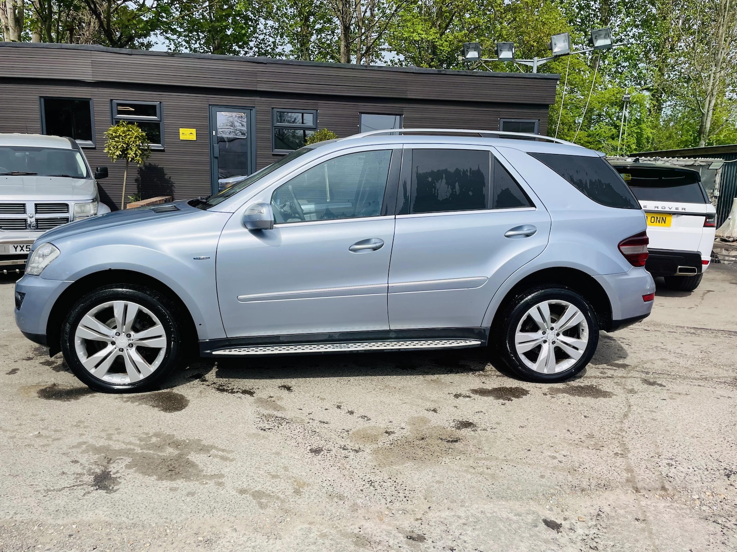 Used Mercedes-Benz M Class 2010 for sale - 78202168: Photo 8