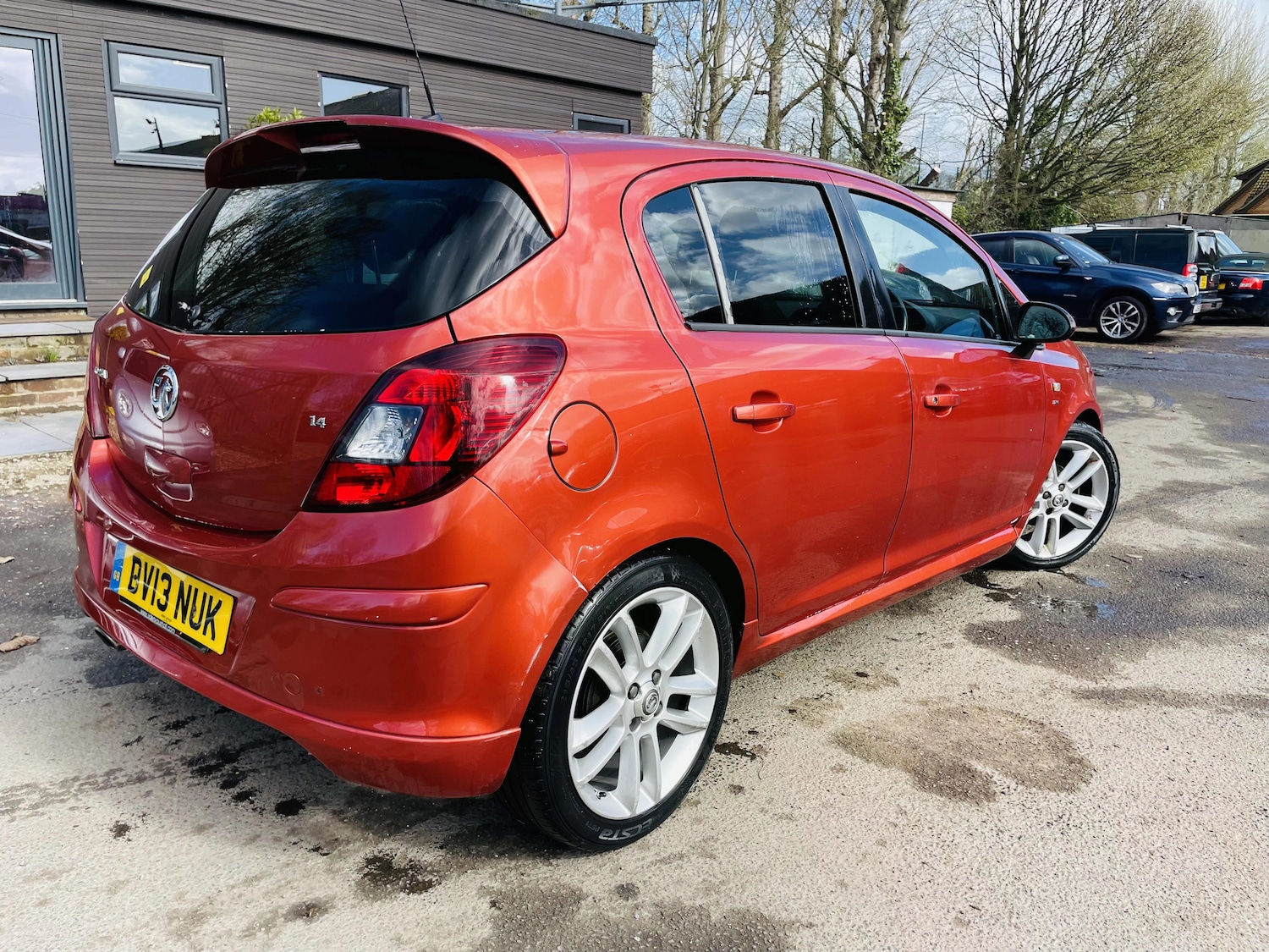 Used Vauxhall Corsa 2013 for sale - 77838414: Photo 2
