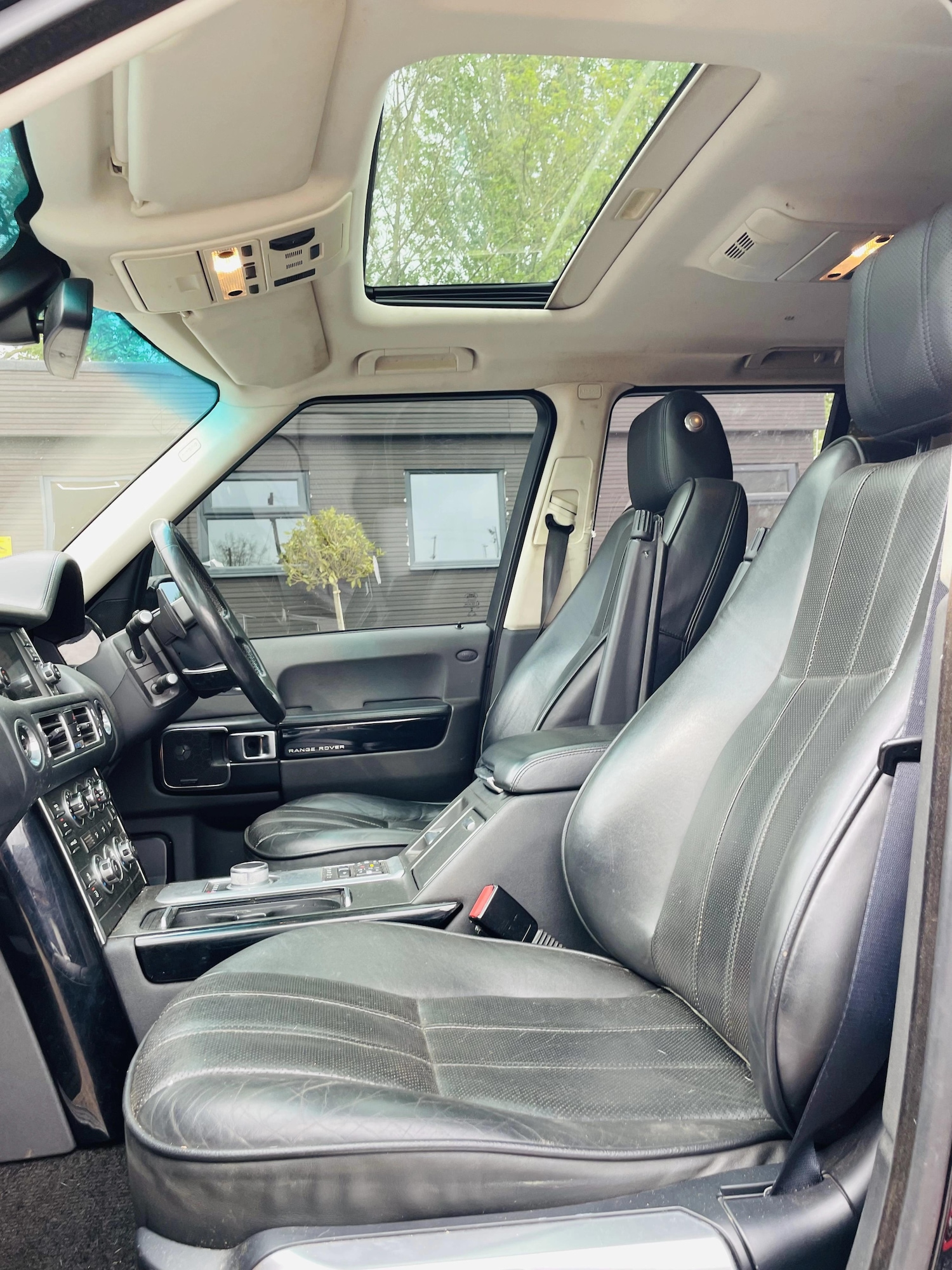 Used Land Rover Range Rover 2012 for sale - 78185823: Photo 11