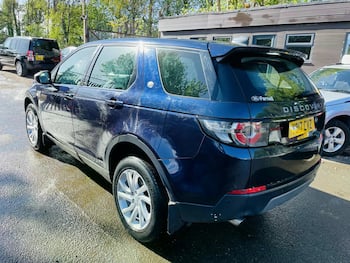 Used Land Rover Discovery Sport 2017 for sale - 79691685: Photo