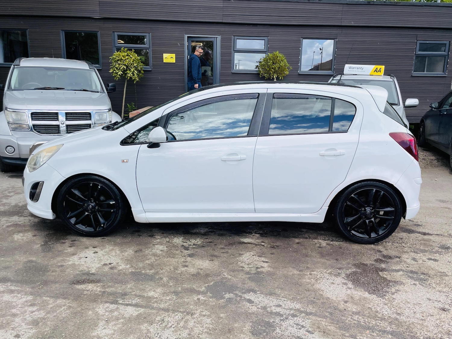 Used Vauxhall Corsa 2011 for sale - 78213735: Photo 7