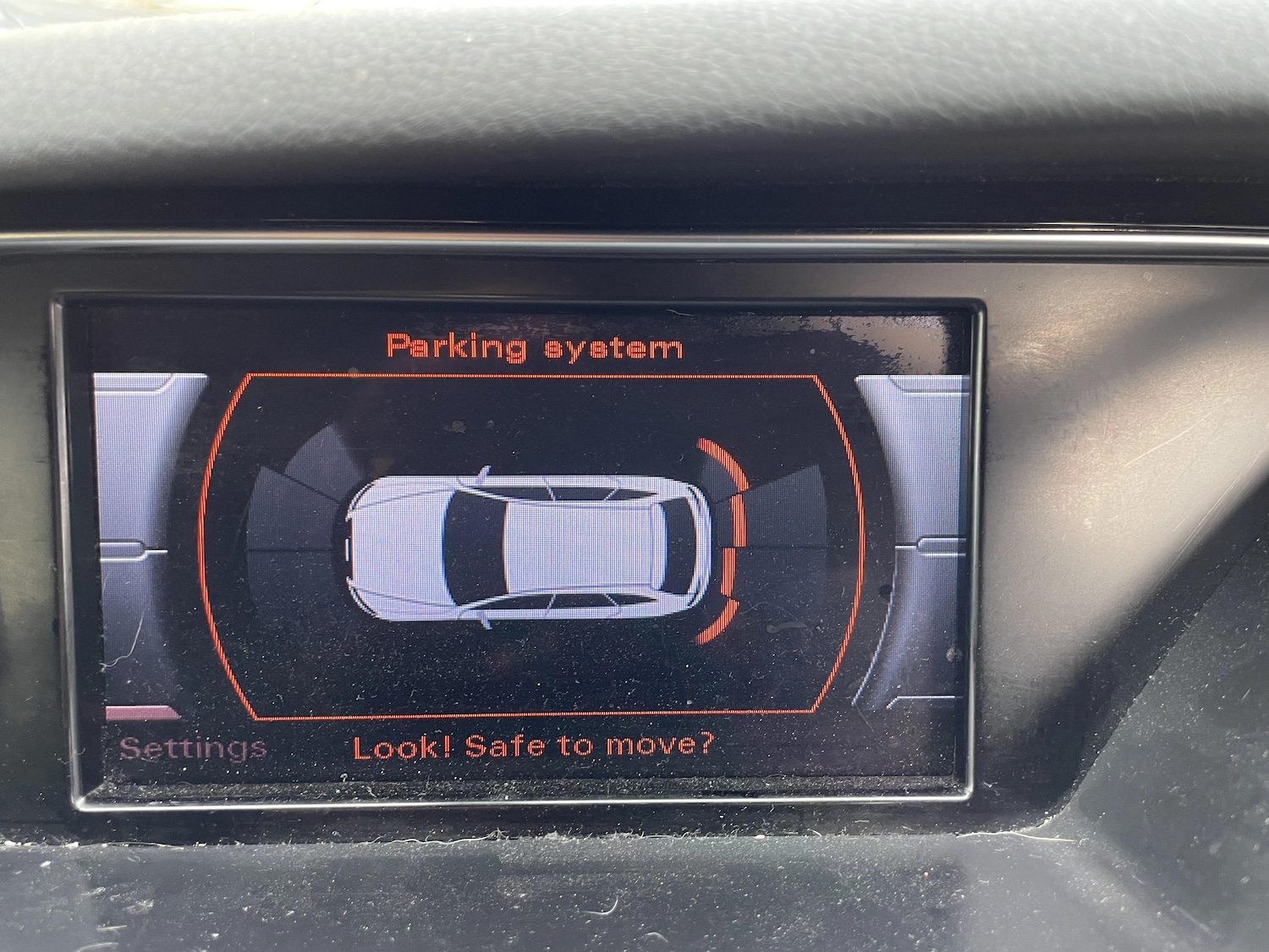 Used Audi A4 2014 for sale - 77992832: Photo 14