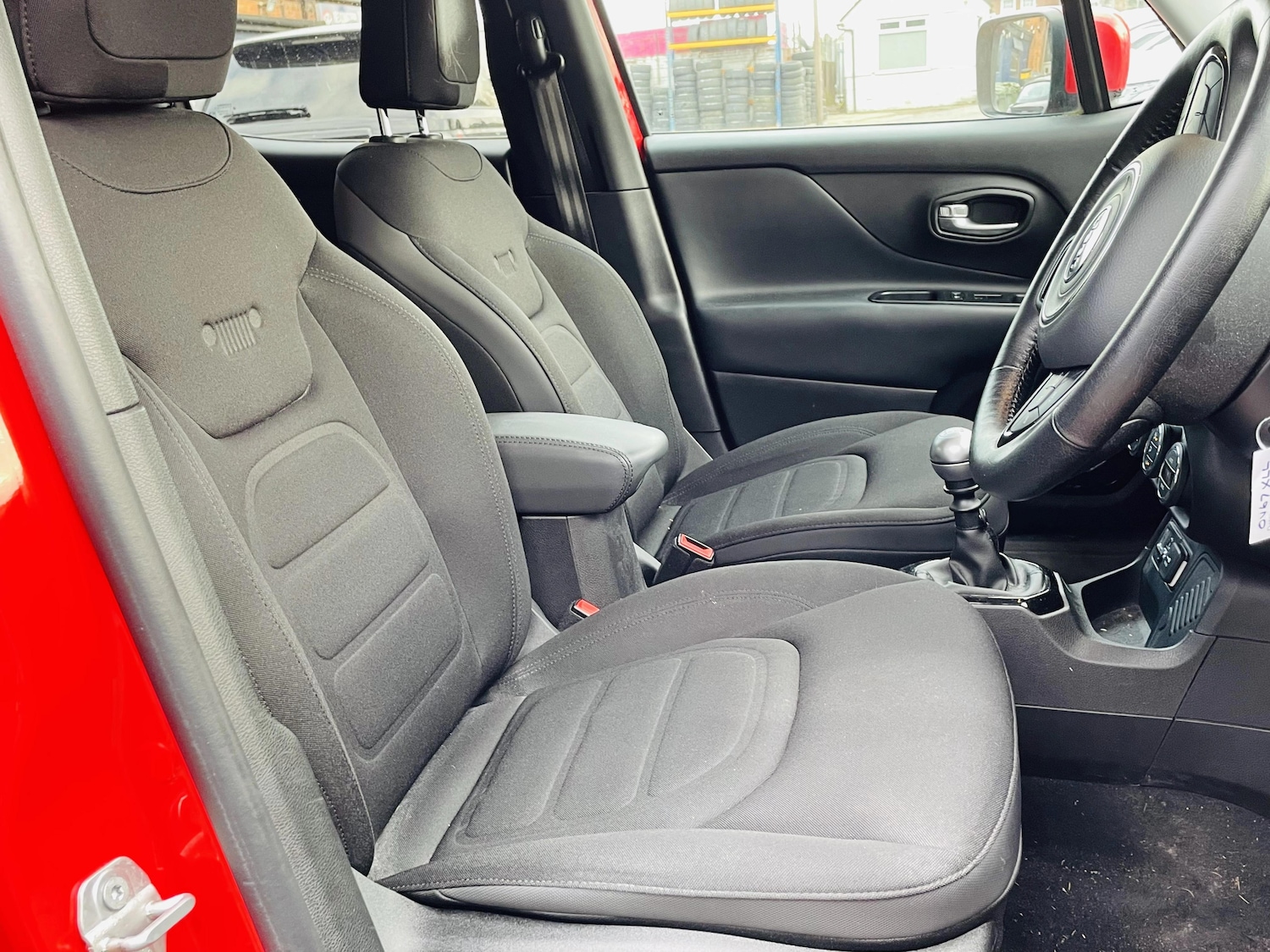 Used Jeep Renegade 2018 for sale - 77743499: Photo 11