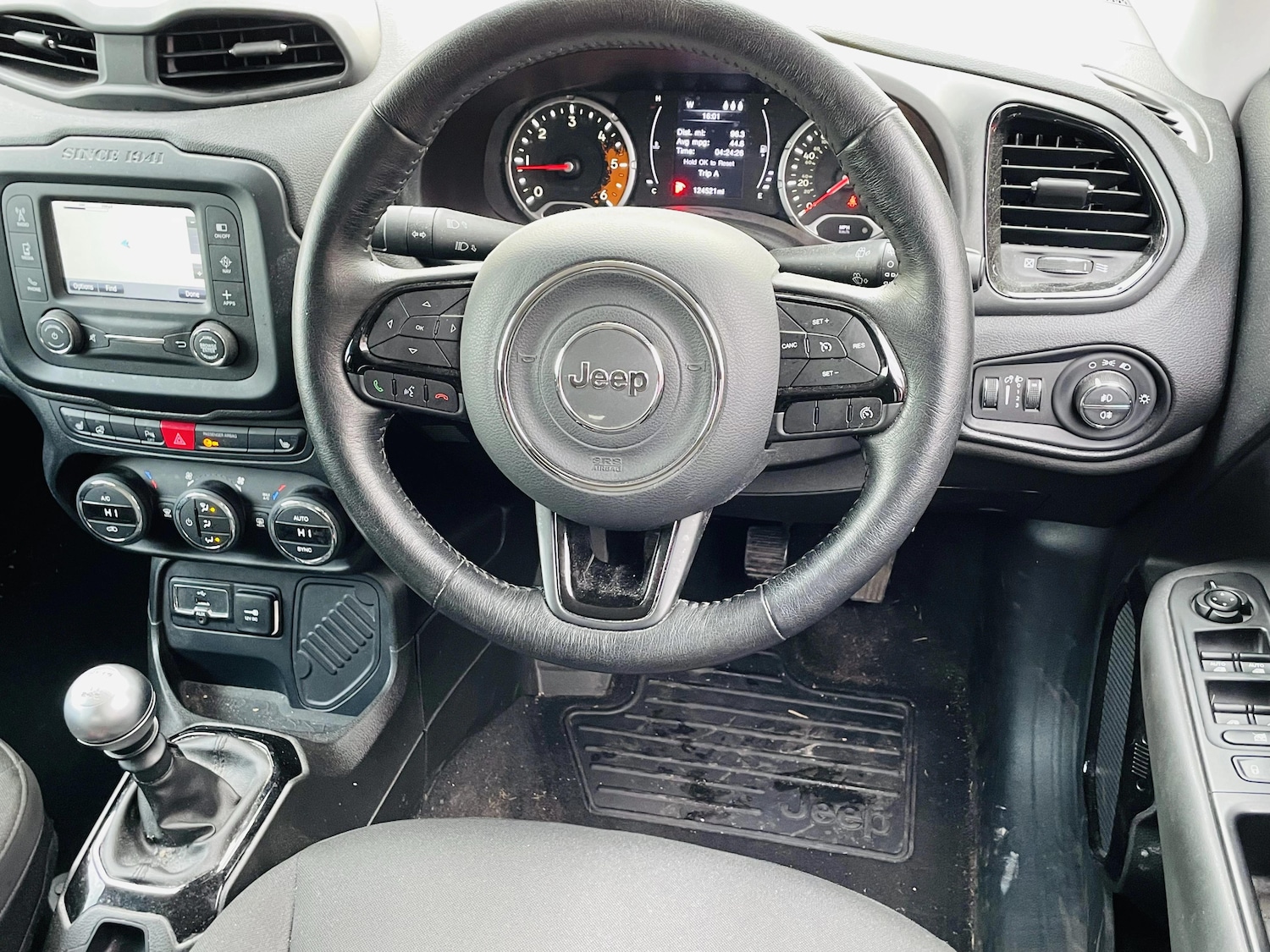 Used Jeep Renegade 2018 for sale - 77743499: Photo 13