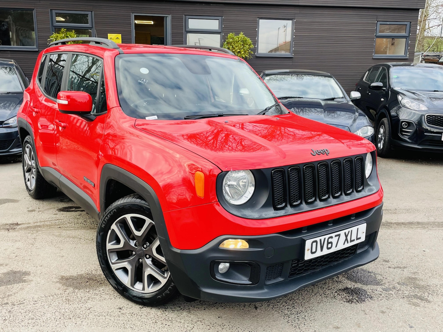 Used Jeep Renegade 2018 for sale - 77743499: Photo 2