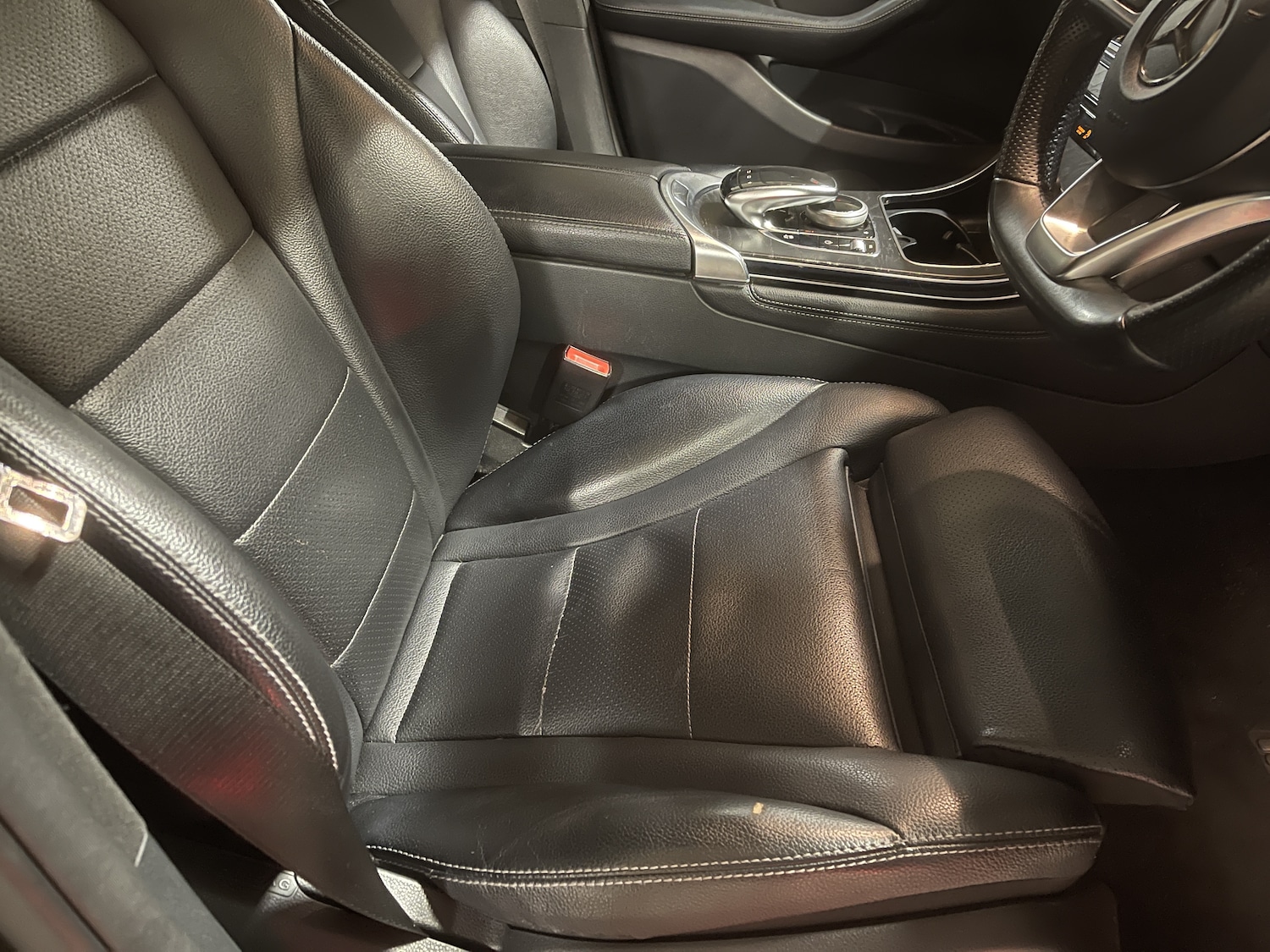 Used Mercedes-Benz GLC 2016 for sale - 77638953: Photo 22