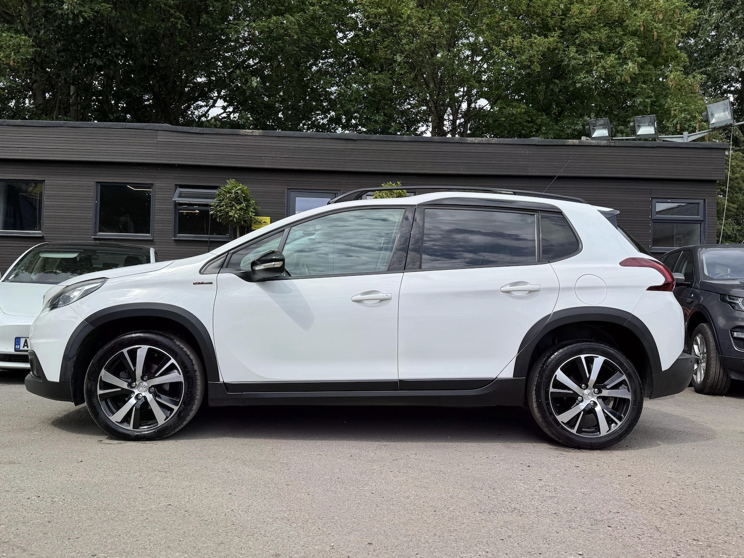 Used Peugeot 2008 2017 for sale - 77752783: Photo 5