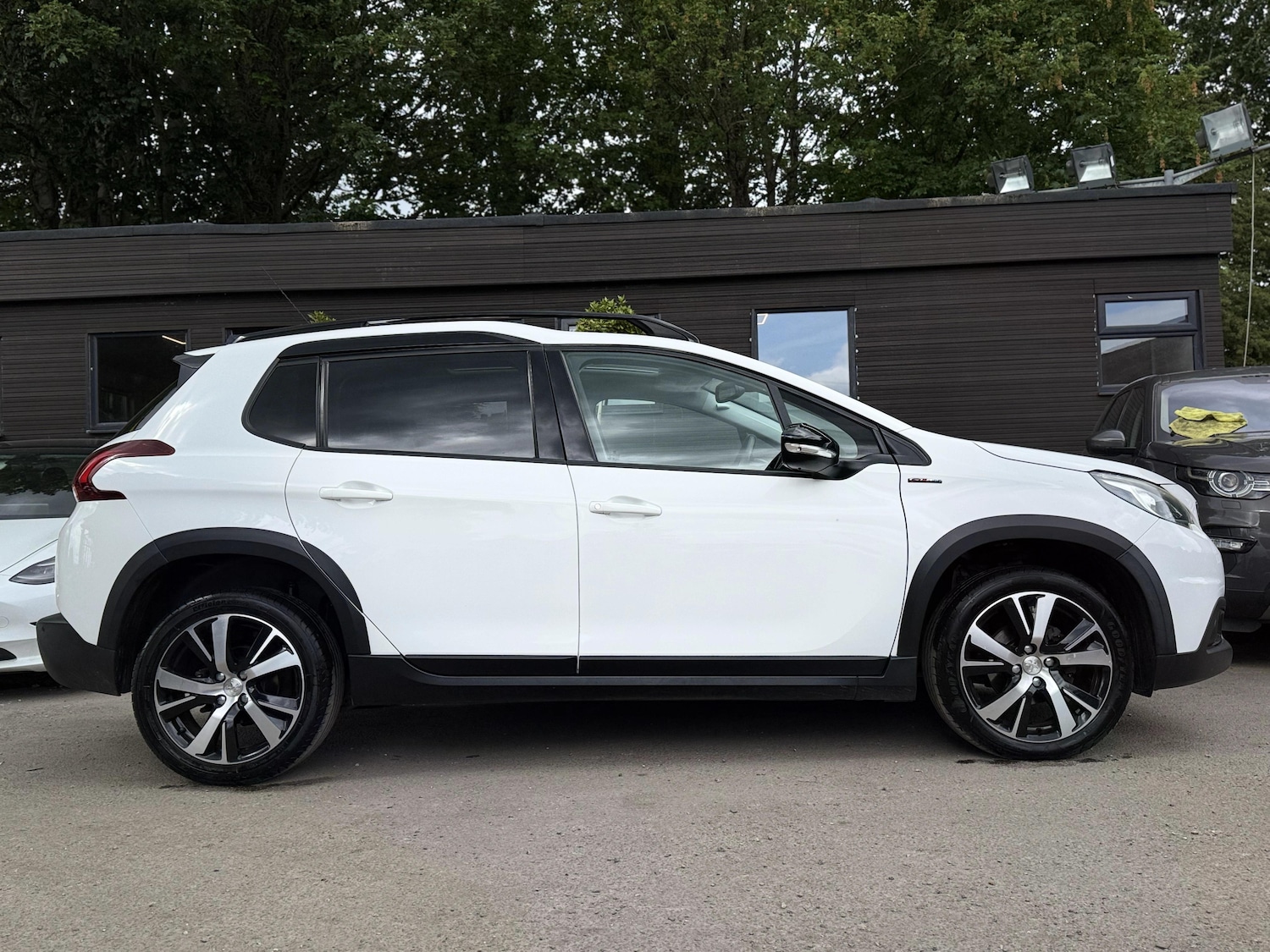 Used Peugeot 2008 2017 for sale - 77752783: Photo 6