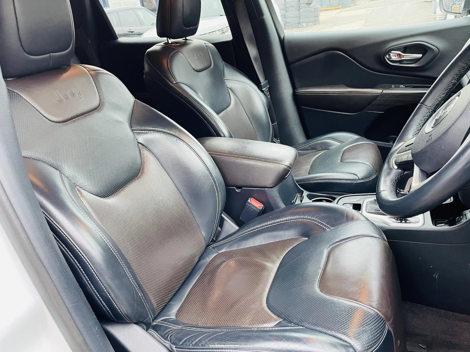 Used Jeep Cherokee 2015 for sale - 77992833: Photo 11