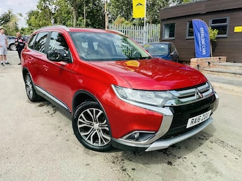 Used Mitsubishi Outlander 2016 for sale - 79308211: Photo