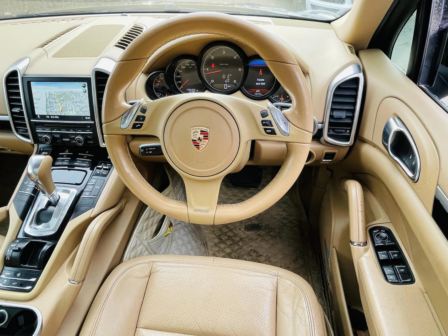 Used Porsche Cayenne 2012 for sale - 77992835: Photo 16