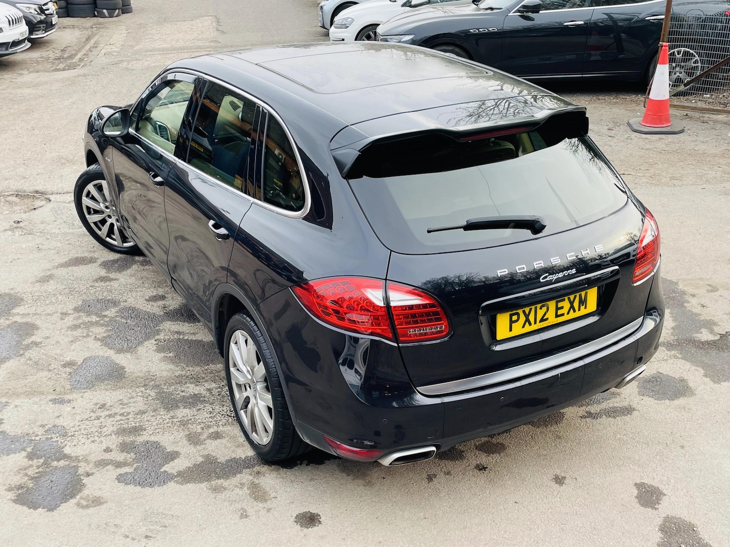 Used Porsche Cayenne 2012 for sale - 77992835: Photo 6