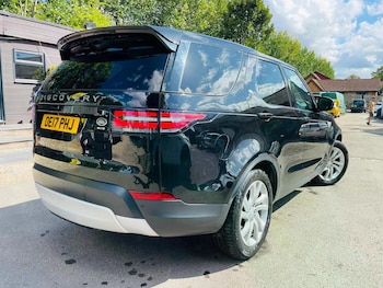 Used Land Rover Discovery 2017 for sale - 79439469: Photo