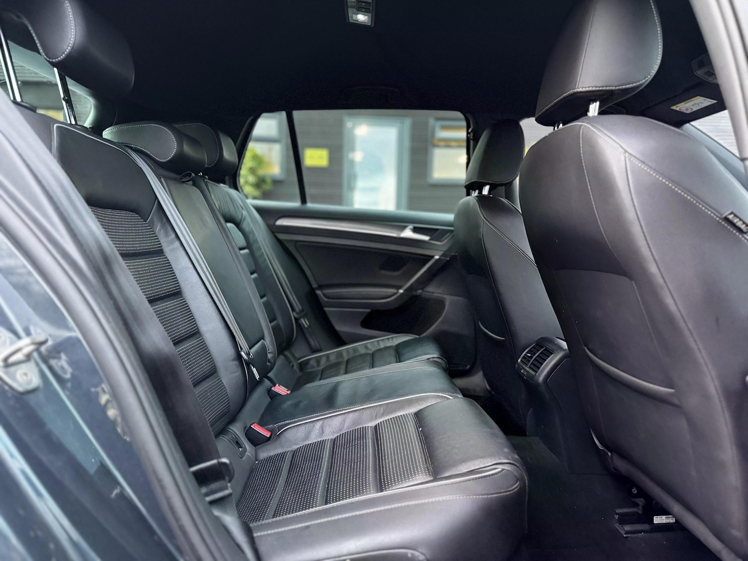 Used Volkswagen Golf 2017 for sale - 77709018: Photo 10