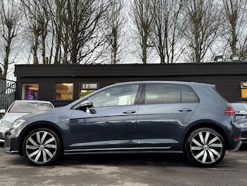 Used Volkswagen Golf 2017 for sale - 77709018: Photo