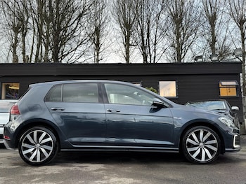 Used Volkswagen Golf 2017 for sale - 77709018: Photo