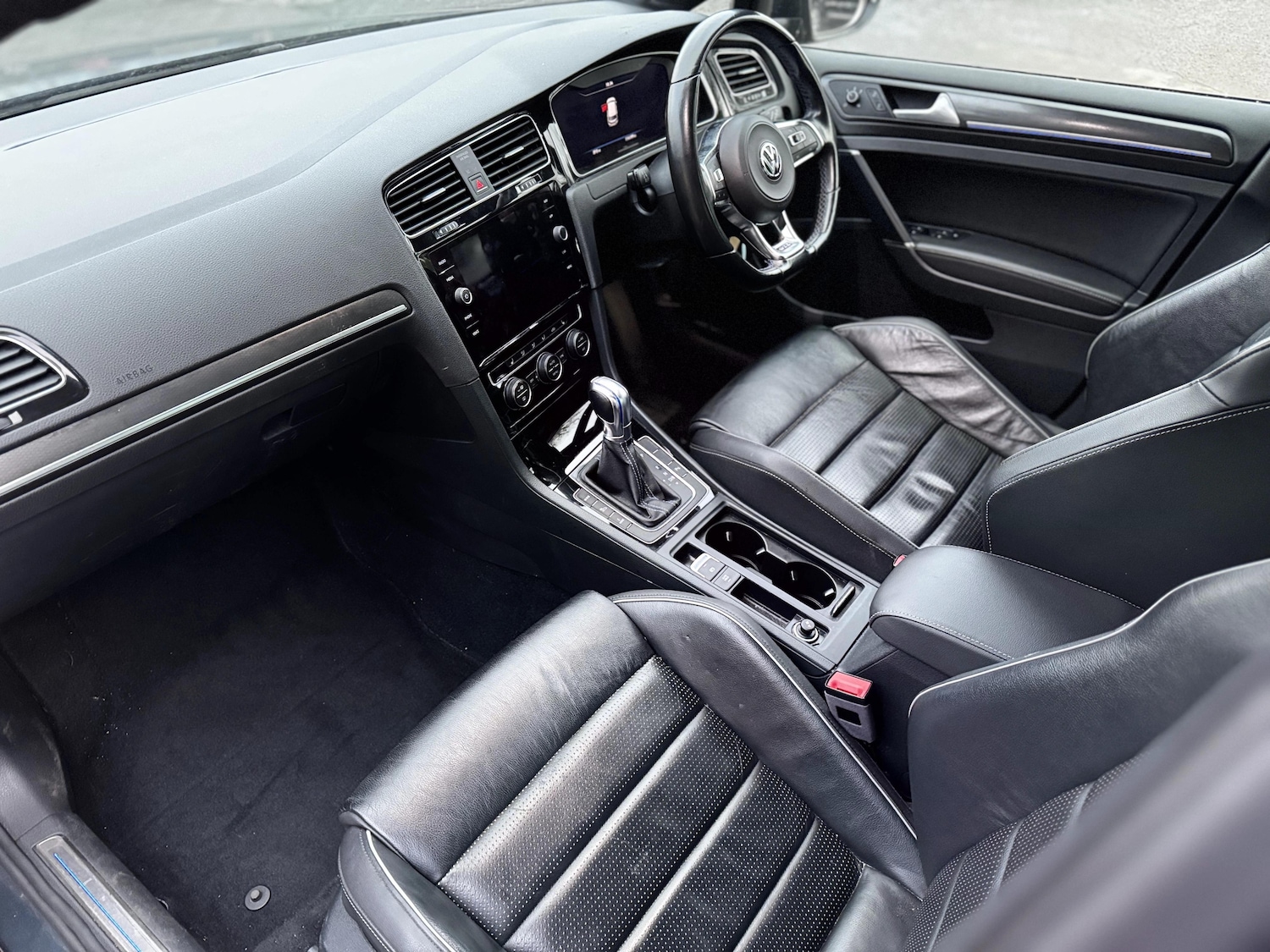 Used Volkswagen Golf 2017 for sale - 77709018: Photo 7