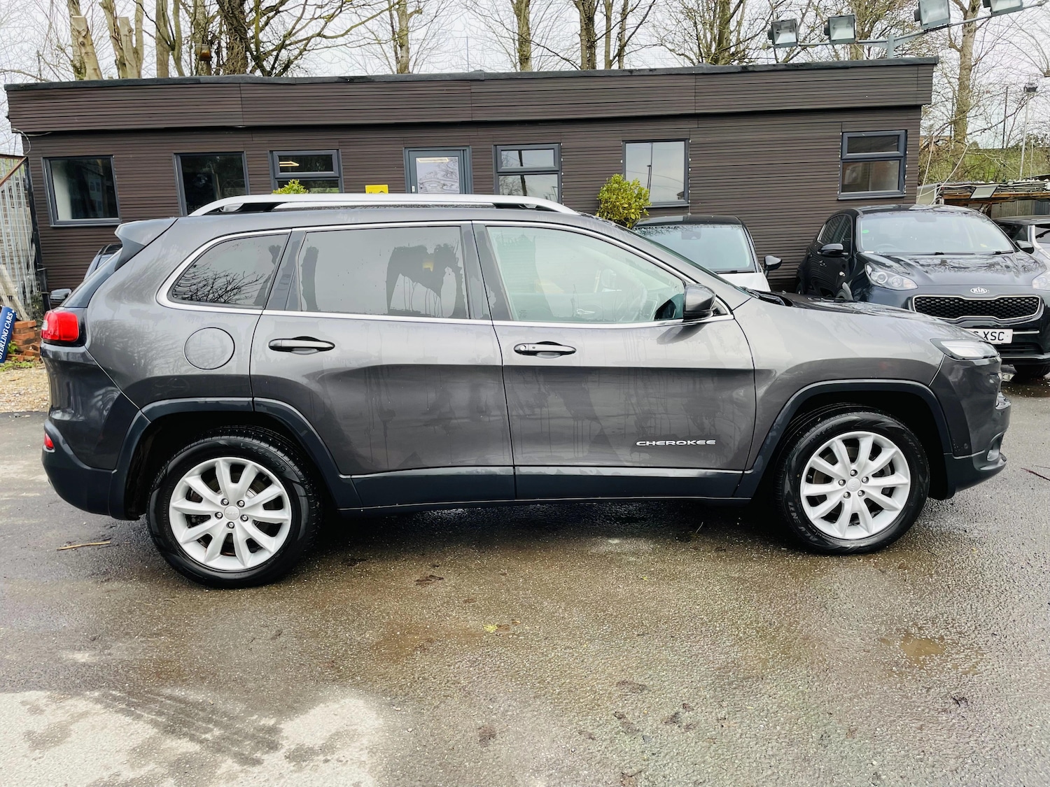 Used Jeep Cherokee 2014 for sale - 77888782: Photo 3