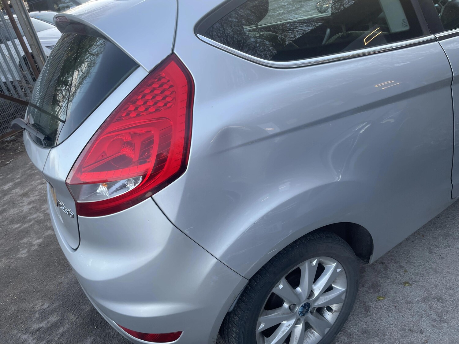 Used Ford Fiesta 2010 for sale - 78018774: Photo 12