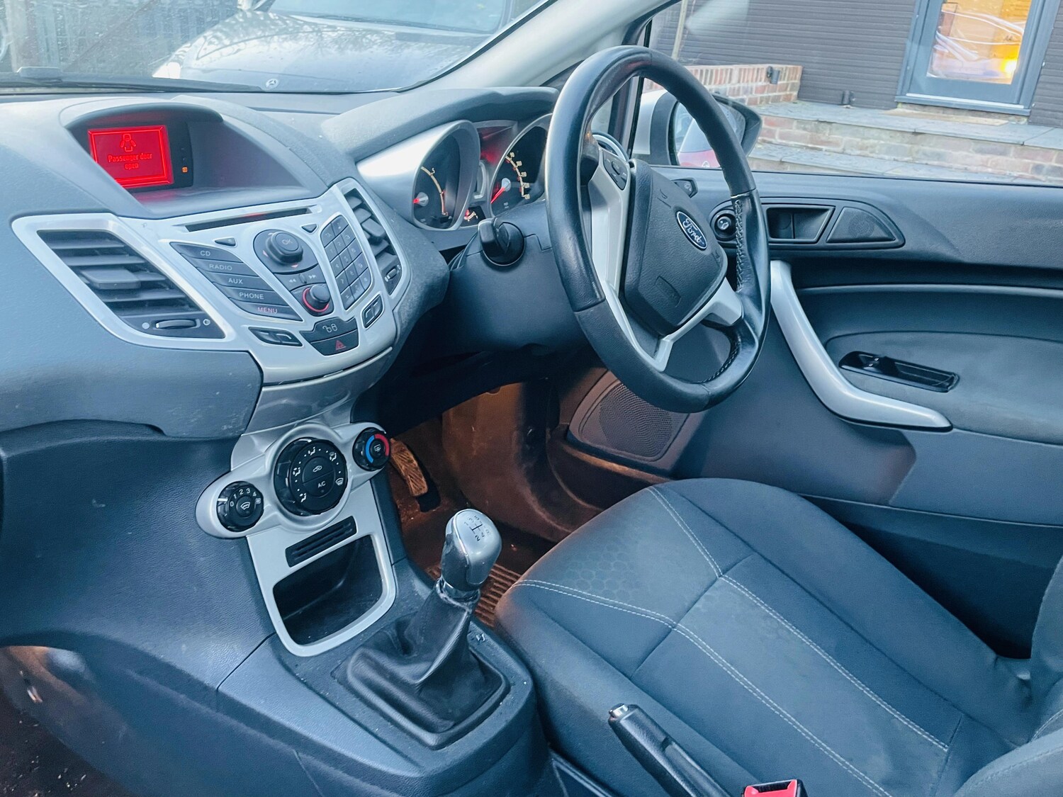 Used Ford Fiesta 2010 for sale - 78018774: Photo 2