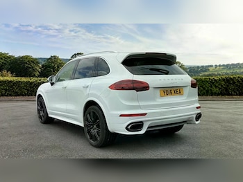 Used Porsche Cayenne 2015 for sale - 78876724: Photo