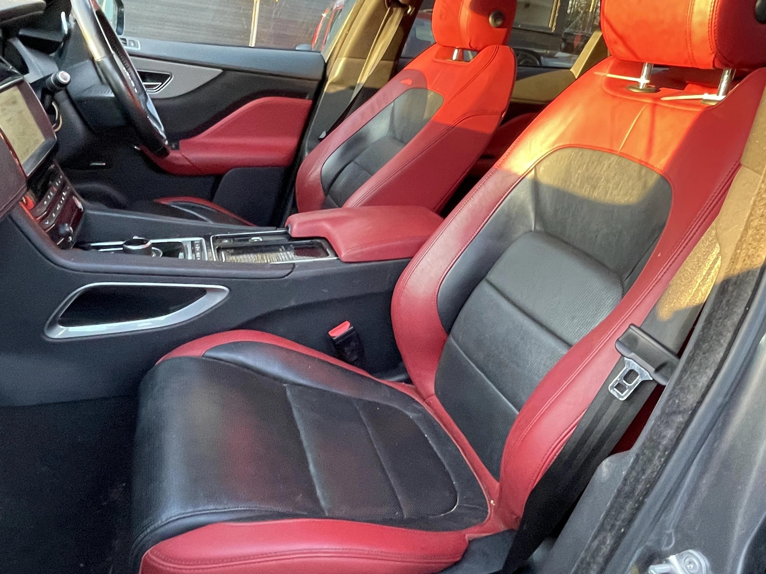 Used Jaguar F-Pace 2017 for sale - 77690745: Photo 12