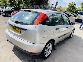 Used Ford Focus 2001 for sale - 78332690: Photo
