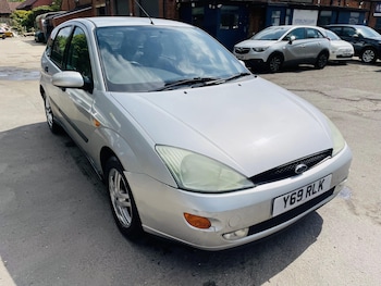 Used Ford Focus 2001 for sale - 78332690: Photo